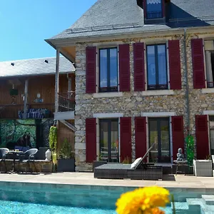 a-nouste-chambres-dhotes-et-gite.midi-pyreneeshotels.com/